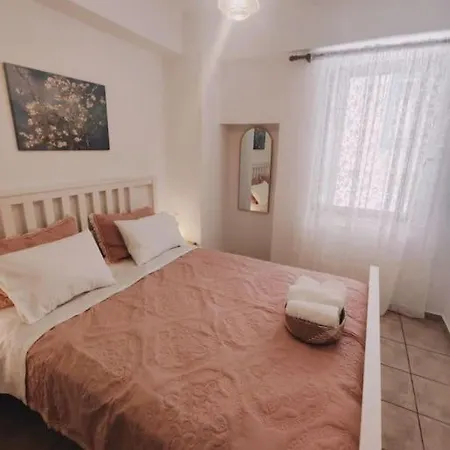 Charis_skopelos Of 3 Grace's House Daire *